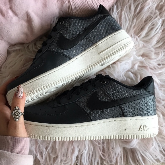 NWT Nike Air Force 1 snake skin - Picture 3 of 8